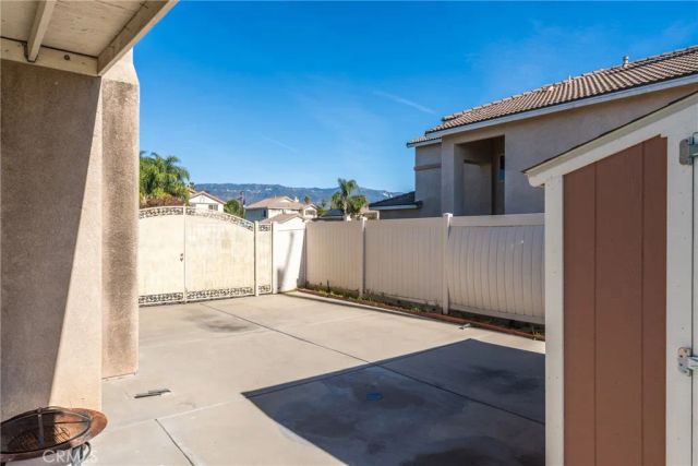 2015 W 16th, San Bernardino, CA 92411