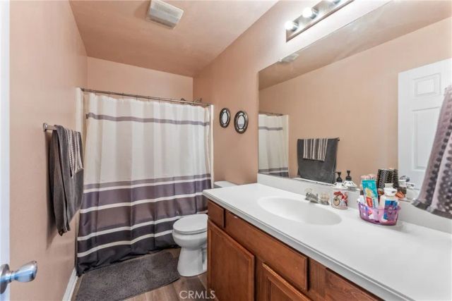 2015 W 16th, San Bernardino, CA 92411