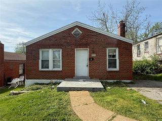 820 Elias Avenue, St Louis, MO 63147