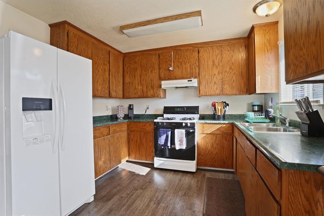 272 S Olive Ave, Stockton, CA 95215