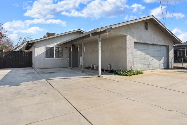 272 S Olive Ave, Stockton, CA 95215