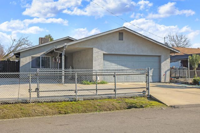 272 S Olive Ave, Stockton, CA 95215