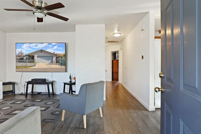 272 S Olive Ave, Stockton, CA 95215