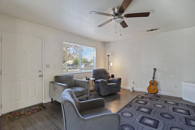 272 S Olive Ave, Stockton, CA 95215