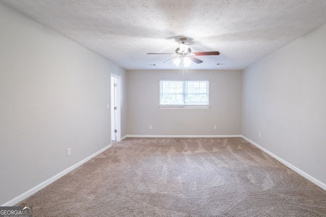 1507 Hillside Drive SE, Conyers, GA 30094