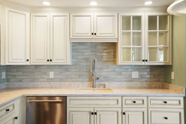 22 Floret Circle 22, Hingham, MA 02043