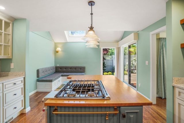 22 Floret Circle 22, Hingham, MA 02043