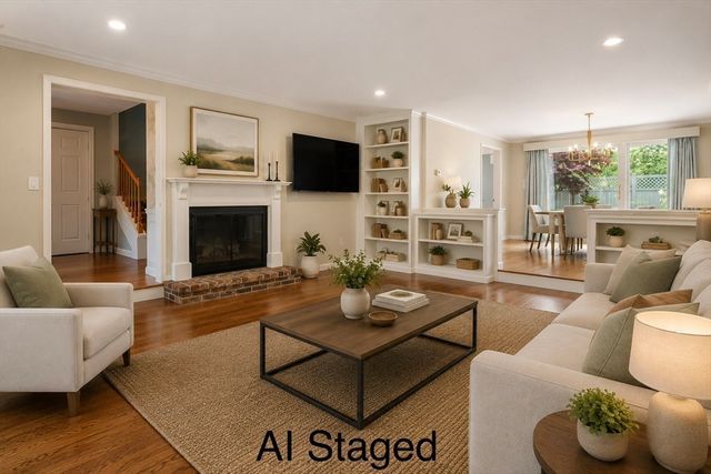 22 Floret Circle 22, Hingham, MA 02043