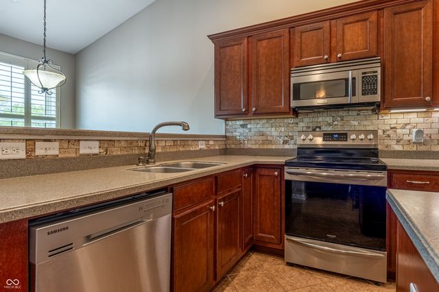 12394 Cold Stream Road, Noblesville, IN 46060