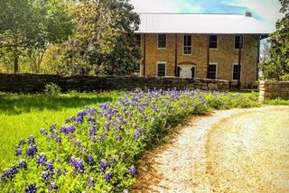 426 E RR 962 RNCH, Round Mountain, TX 78663