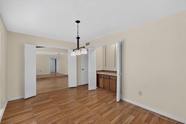 7305 Southridge Trail, Fort Worth, TX 76133