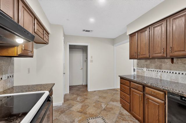 7305 Southridge Trail, Fort Worth, TX 76133