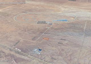 Leticia Ave, California City, CA 93505