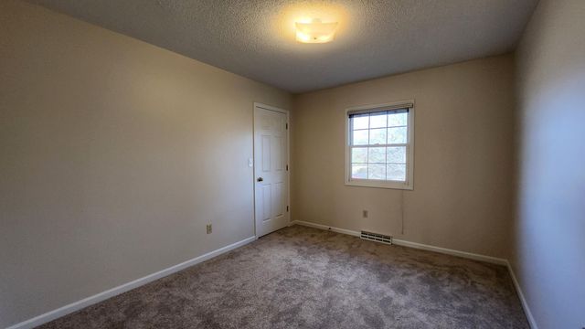 1009 SHEFFIELD CT, Columbia, MO 65203