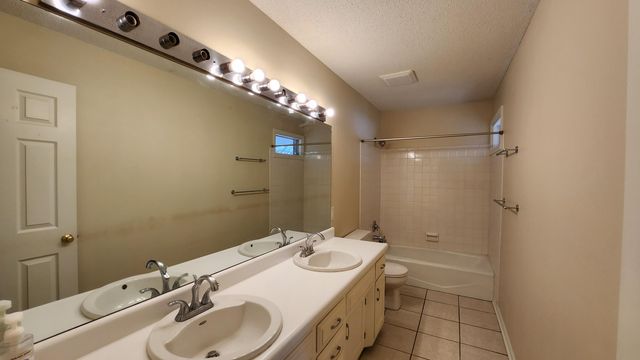 1009 SHEFFIELD CT, Columbia, MO 65203
