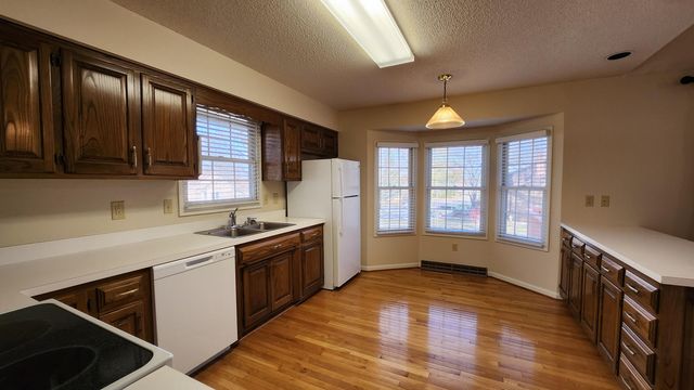 1009 SHEFFIELD CT, Columbia, MO 65203