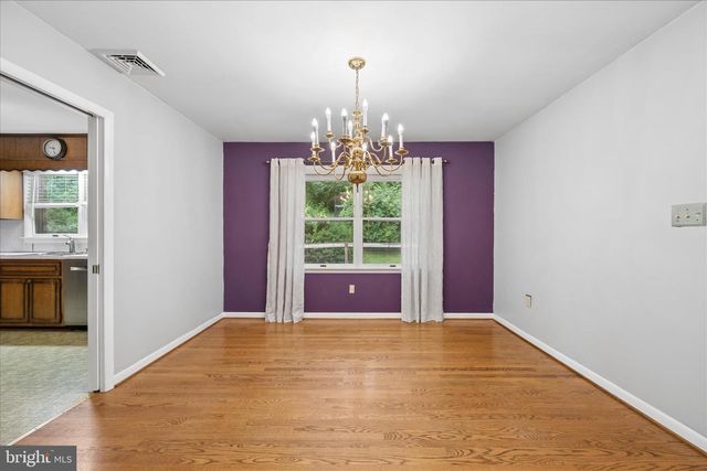 3884 POINT OF ROCKS RD, Jefferson, MD 21755