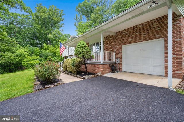3884 POINT OF ROCKS RD, Jefferson, MD 21755