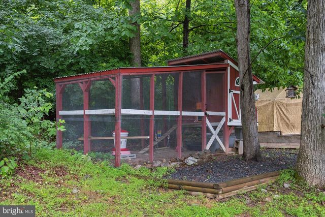 3884 POINT OF ROCKS RD, Jefferson, MD 21755