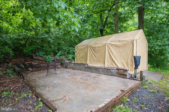 3884 POINT OF ROCKS RD, Jefferson, MD 21755