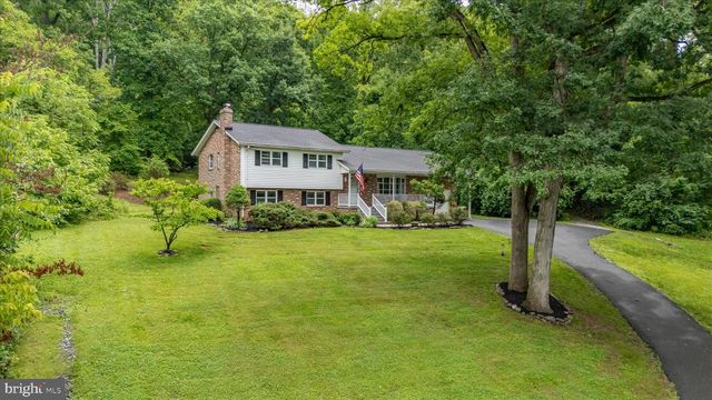 3884 POINT OF ROCKS RD, Jefferson, MD 21755