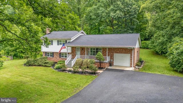 3884 POINT OF ROCKS RD, Jefferson, MD 21755