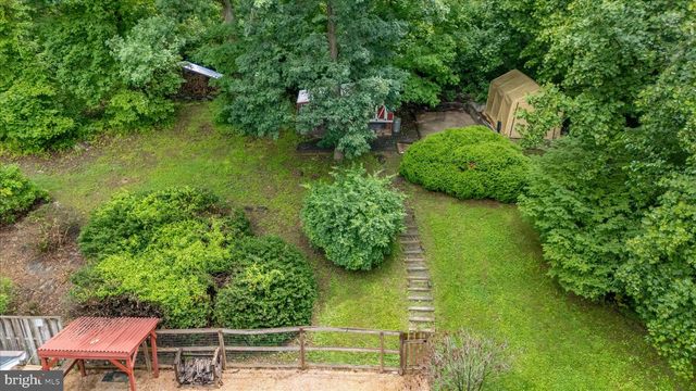 3884 POINT OF ROCKS RD, Jefferson, MD 21755