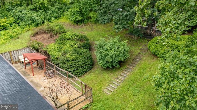 3884 POINT OF ROCKS RD, Jefferson, MD 21755