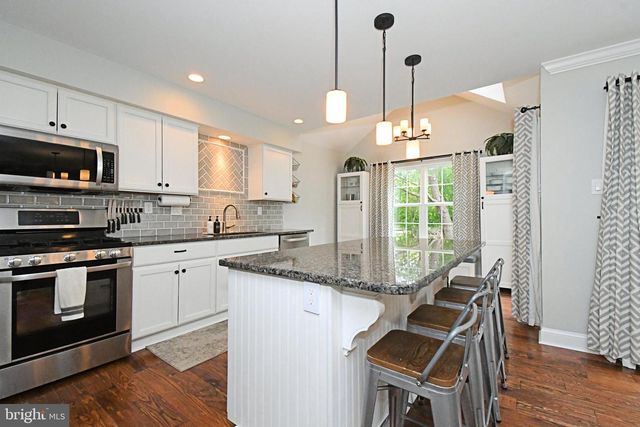 176 FILLY DR, North Wales, PA 19454