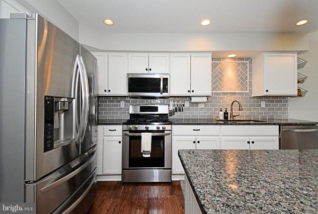 176 FILLY DR, North Wales, PA 19454