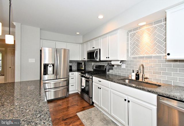 176 FILLY DR, North Wales, PA 19454