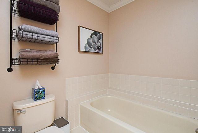 176 FILLY DR, North Wales, PA 19454