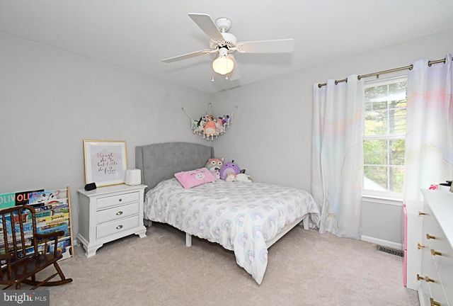 176 FILLY DR, North Wales, PA 19454