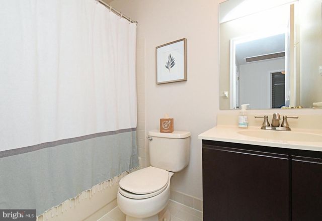 176 FILLY DR, North Wales, PA 19454