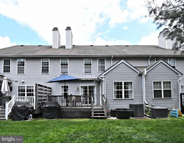 176 FILLY DR, North Wales, PA 19454