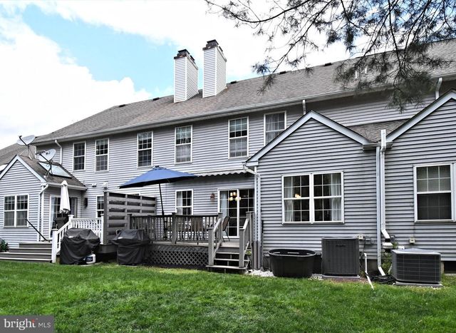 176 FILLY DR, North Wales, PA 19454