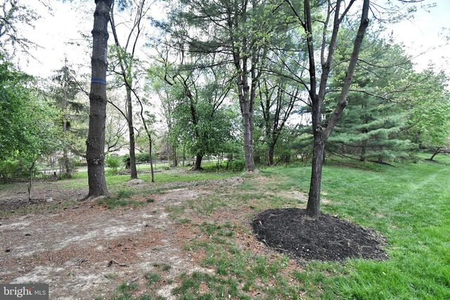 176 FILLY DR, North Wales, PA 19454