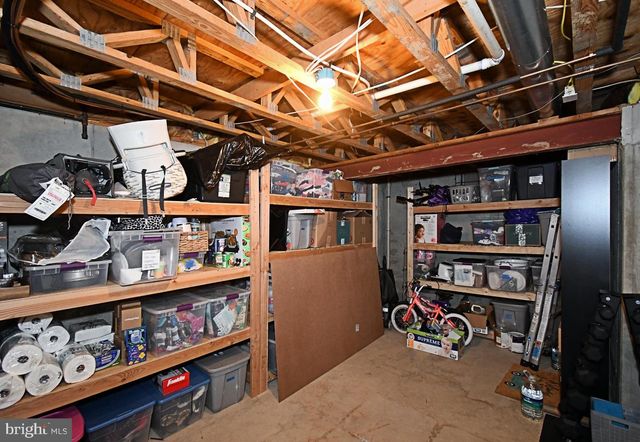 176 FILLY DR, North Wales, PA 19454