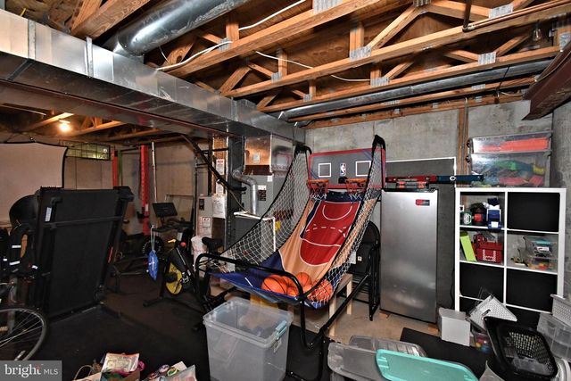 176 FILLY DR, North Wales, PA 19454