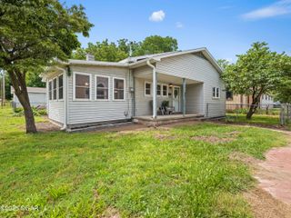 702 N High Street, Neosho, MO 64850