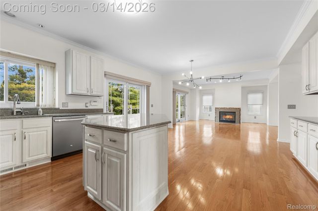 18890 Church Hill Drive, Riverview, MI 48193