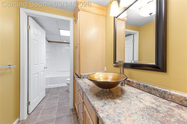 18890 Church Hill Drive, Riverview, MI 48193