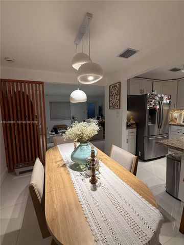 1902 N 24th Avenue, Hollywood, FL 33020