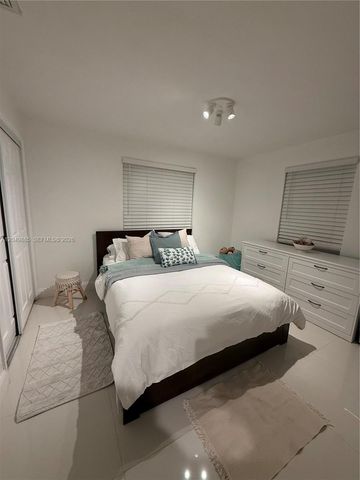 1902 N 24th Avenue, Hollywood, FL 33020