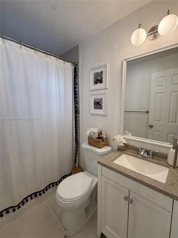 1902 N 24th Avenue, Hollywood, FL 33020