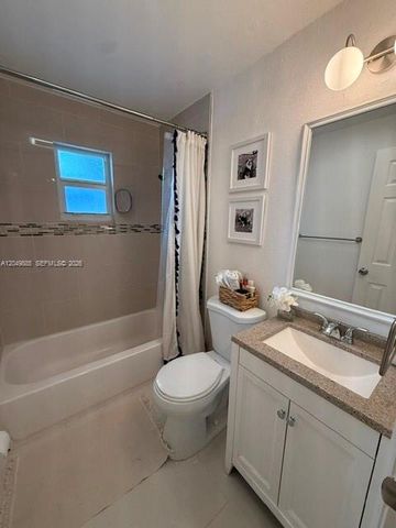 1902 N 24th Avenue, Hollywood, FL 33020