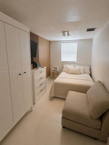 1902 N 24th Avenue, Hollywood, FL 33020