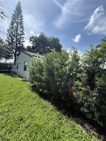 1902 N 24th Avenue, Hollywood, FL 33020