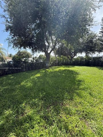 1902 N 24th Avenue, Hollywood, FL 33020