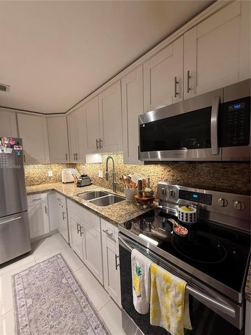 1902 N 24th Avenue, Hollywood, FL 33020
